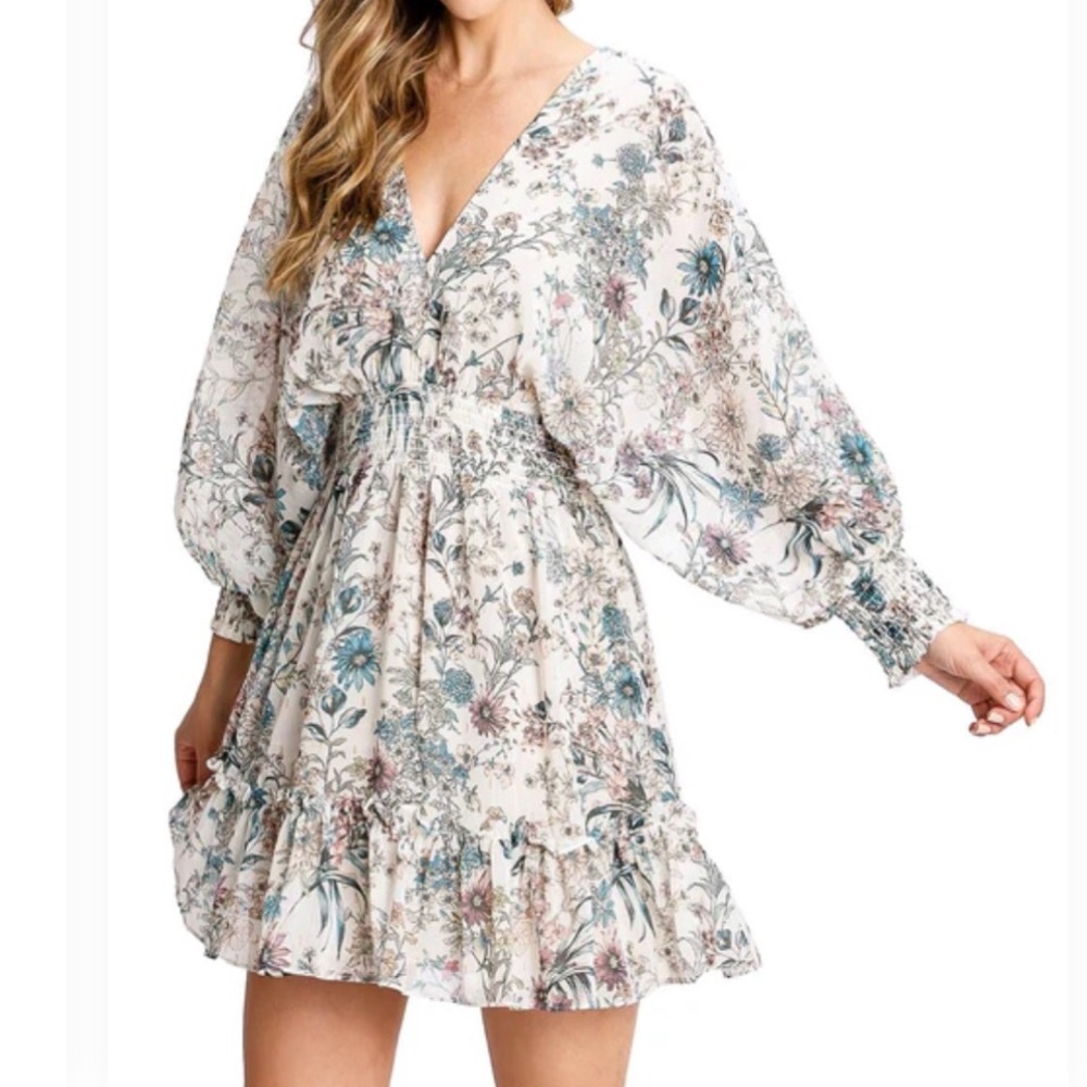 Lovestitch NWT Cold Shoulder Floral Dress